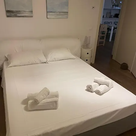 Casa Con Giardino Di Fronte Al Parco 아파트 볼로냐