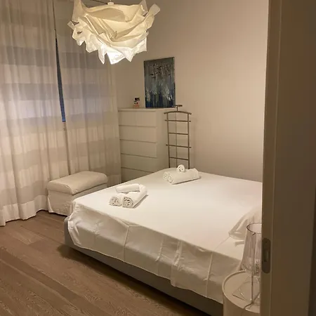 아파트 Casa Con Giardino Di Fronte Al Parco *